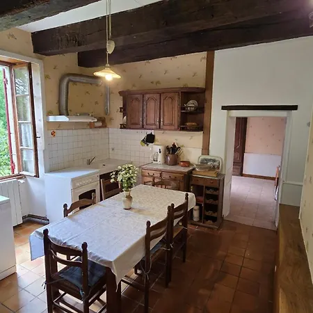 Holiday home Ferme Perigourdine Entre Foret Et