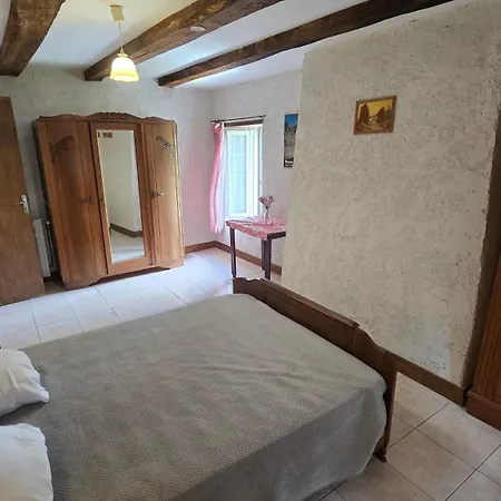 Ferme Perigourdine Entre Foret Et Holiday home *