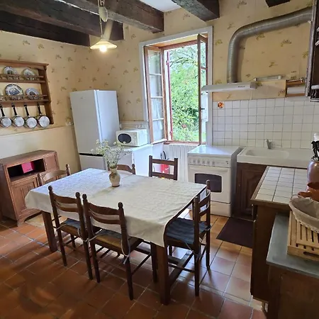 Holiday home Ferme Perigourdine Entre Foret Et *